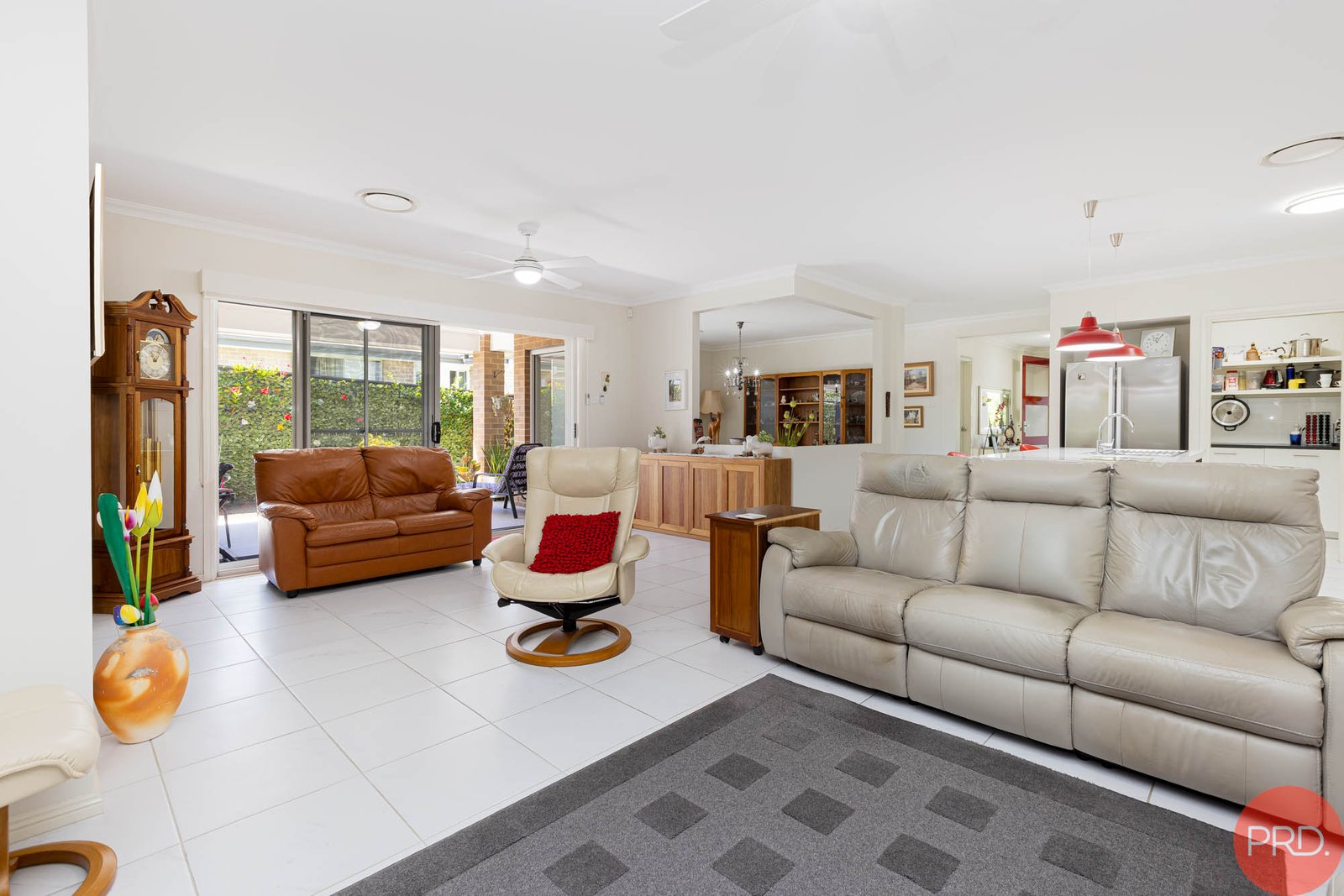 32 Emperor Parade CHISHOLM 6