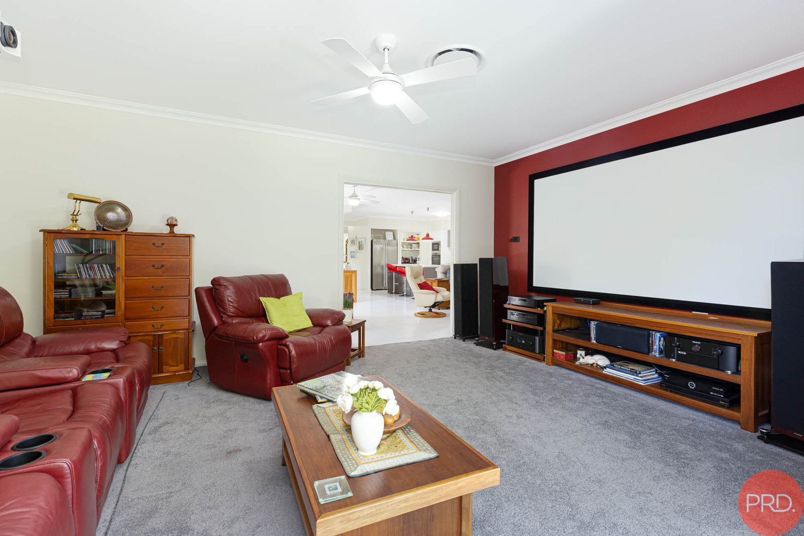 32 Emperor Parade CHISHOLM 9