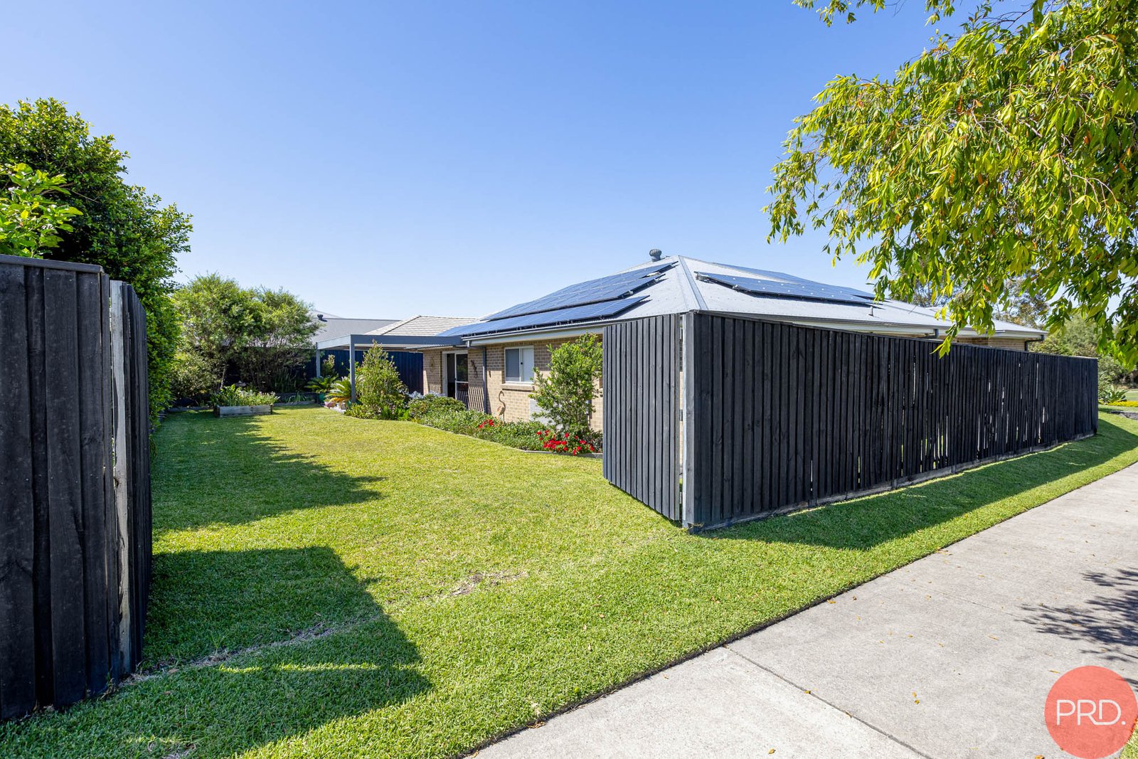 32 Emperor Parade CHISHOLM 21