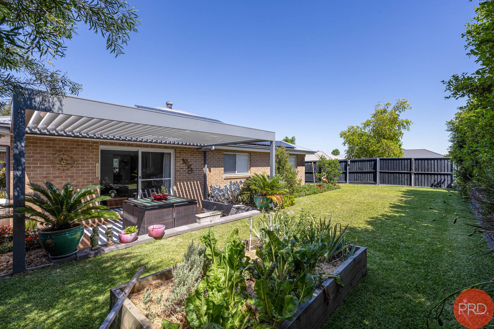 32 Emperor Parade CHISHOLM 24