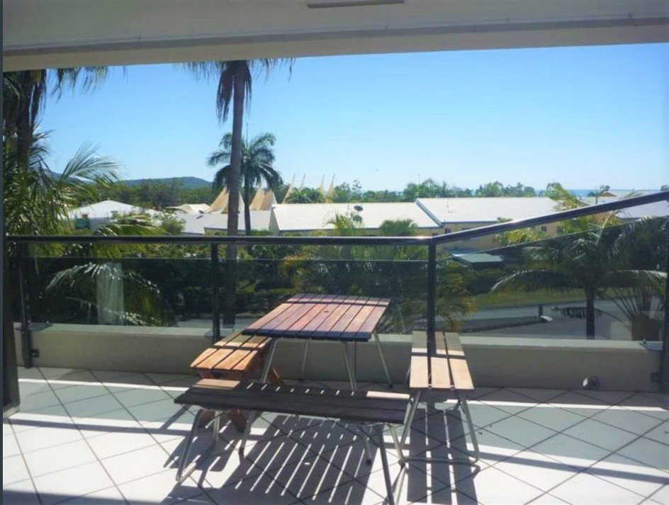 3/2 Eshelby Drive CANNONVALE 1