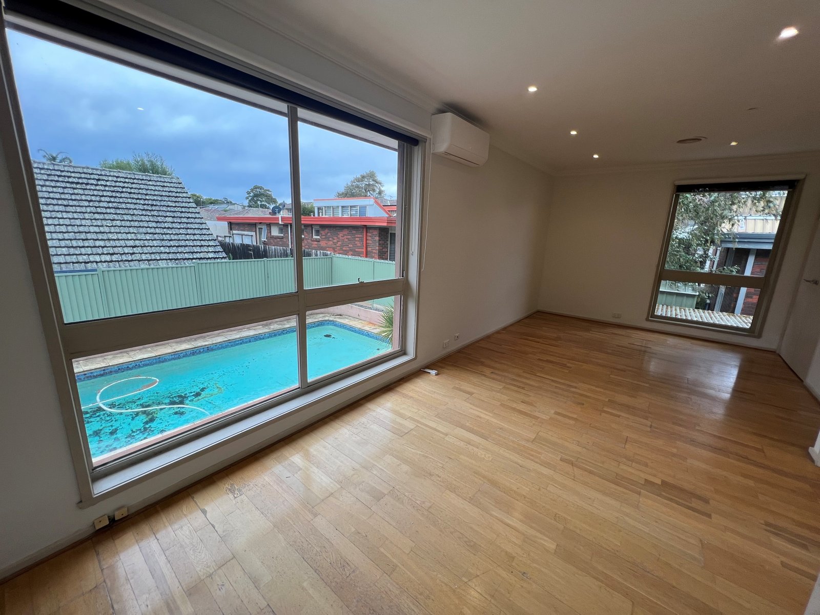 Real Estate and Property in 32 Eumeralla Road, Caulfield South, VIC