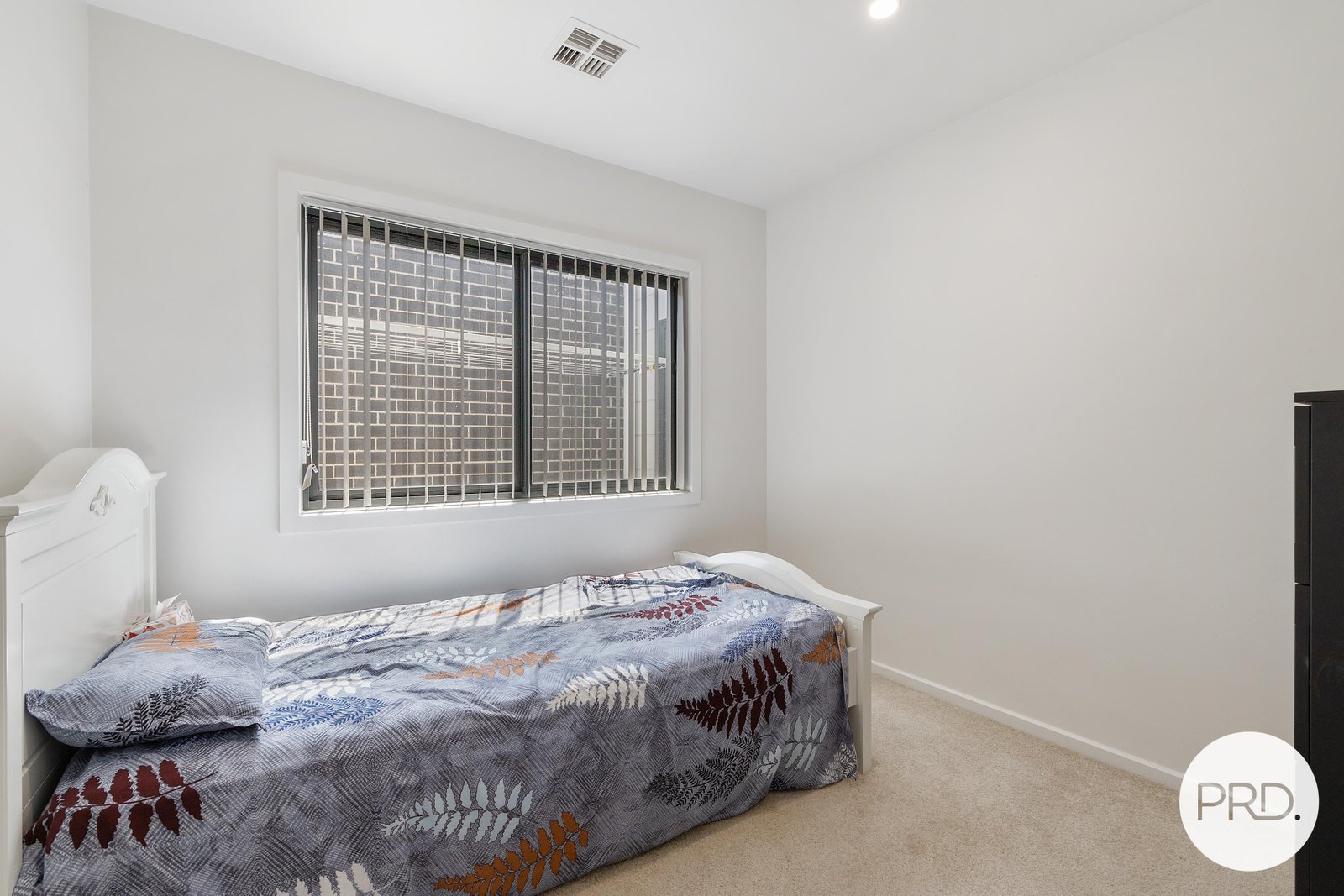 32 Everist Street TAYLOR 12