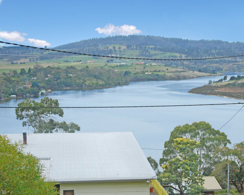 32 Falcon Street PRIMROSE SANDS 2