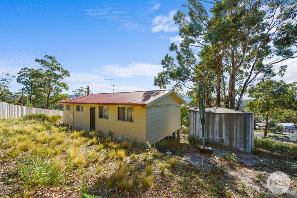 32 Falcon Street PRIMROSE SANDS 3