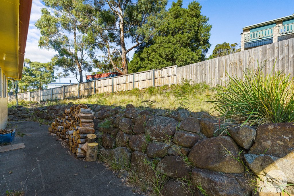 32 Falcon Street PRIMROSE SANDS 17