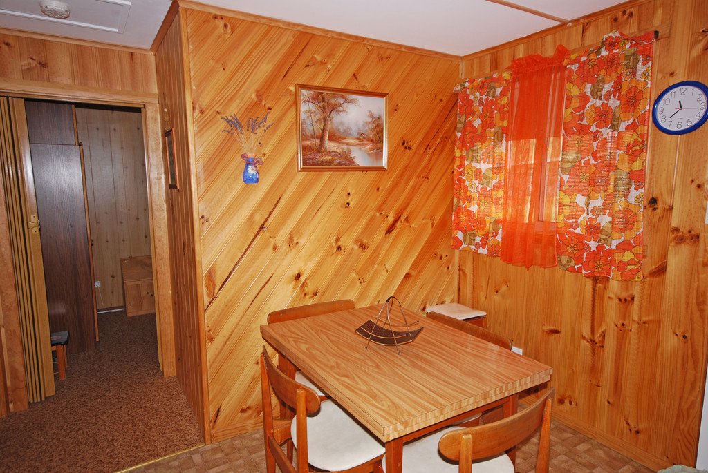 32 Falcon Street PRIMROSE SANDS 8