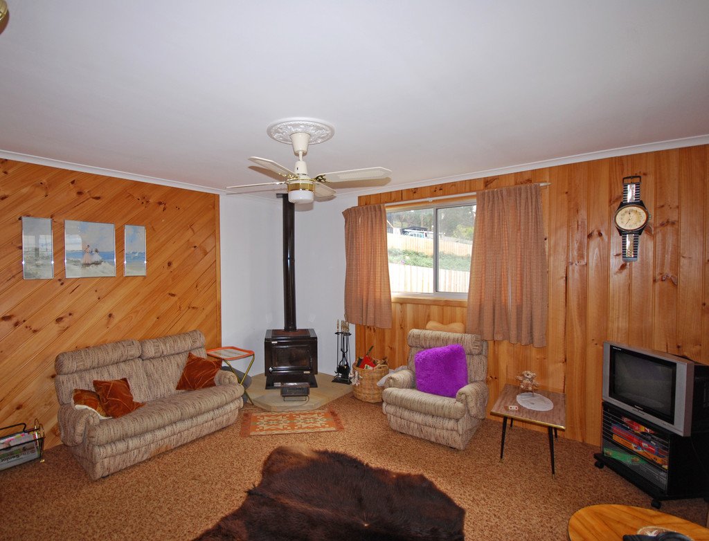 32 Falcon Street PRIMROSE SANDS 9