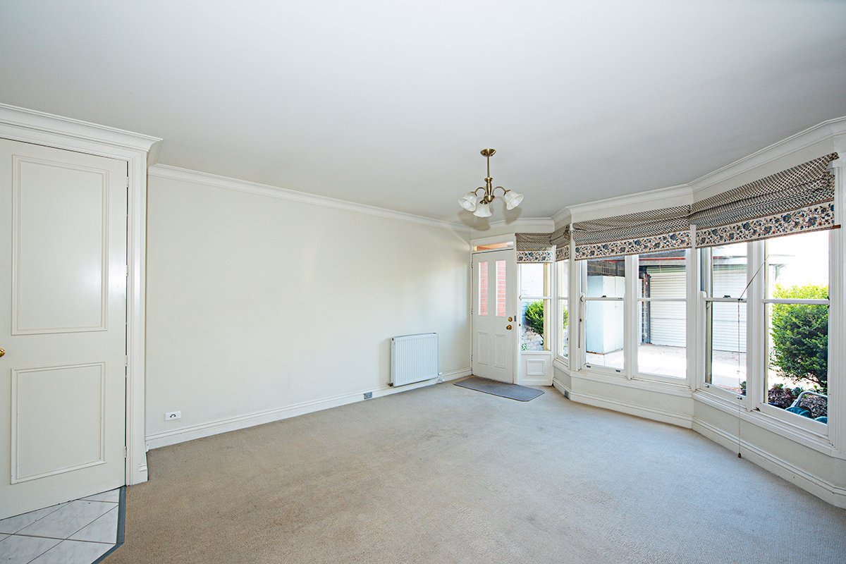 Gallery: 32 Faussett Street