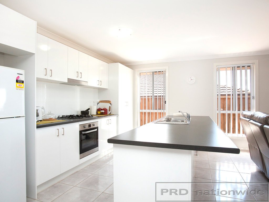 32 Finch Crescent ABERGLASSLYN 4