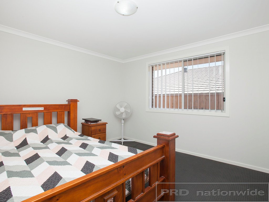 32 Finch Crescent ABERGLASSLYN 9
