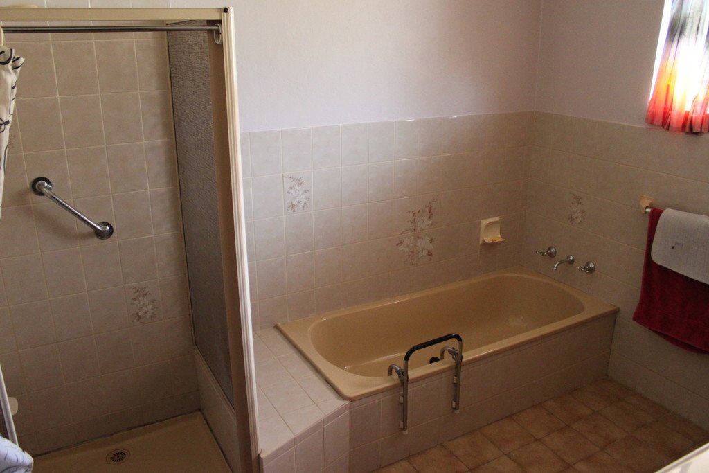 32 Fleet Street TUMBARUMBA 17