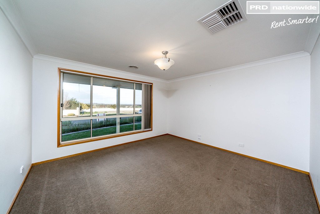 32 Franklin Drive ESTELLA 5