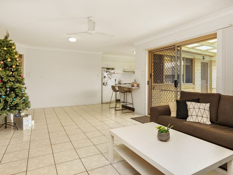 32 Galway Bay Drive ASHTONFIELD 4