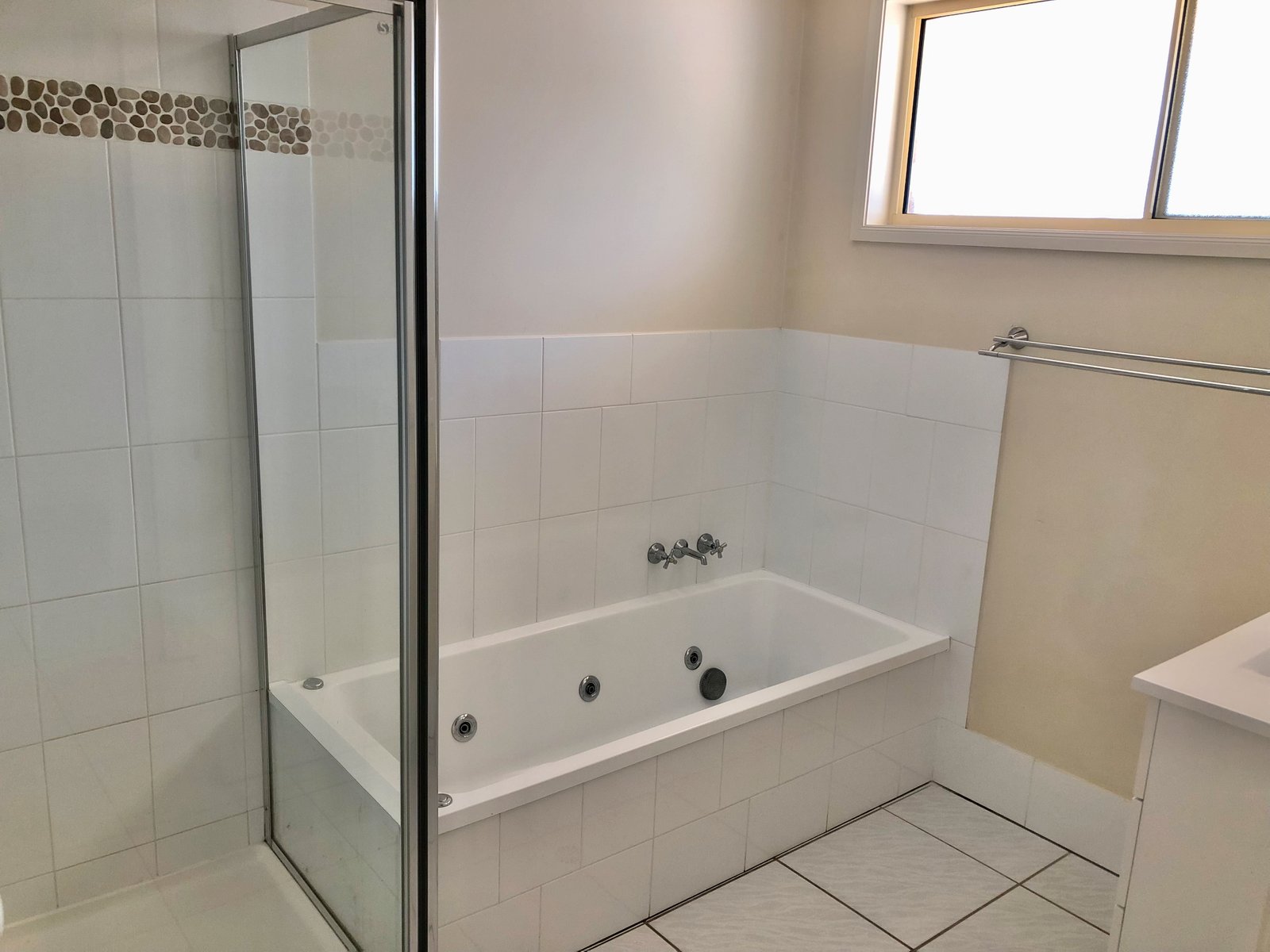 32 Geoffrey Thomas Drive TANNUM SANDS 12