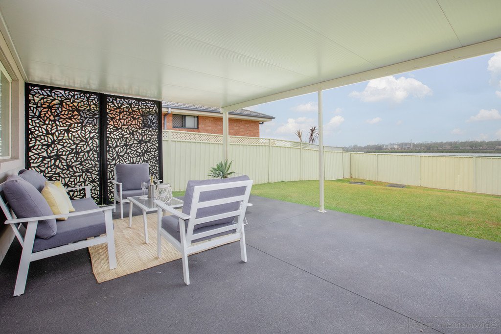 32 Golden Wattle Crescent THORNTON 9