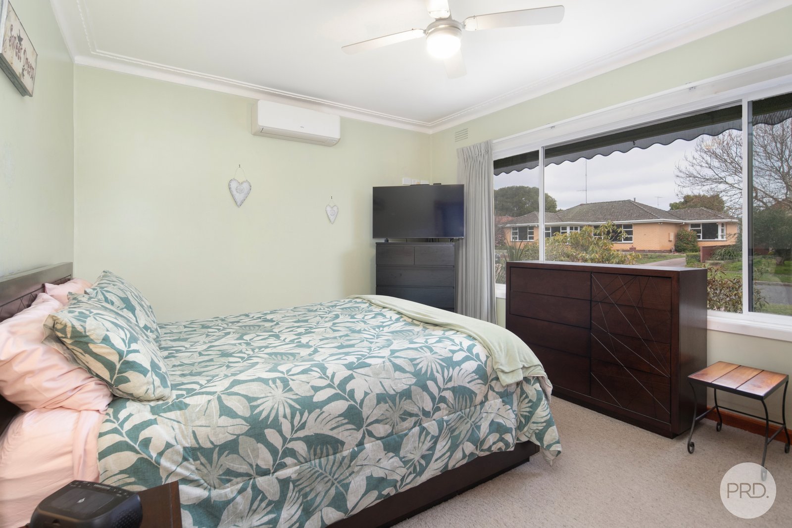 32 Grandview Grove WENDOUREE 11