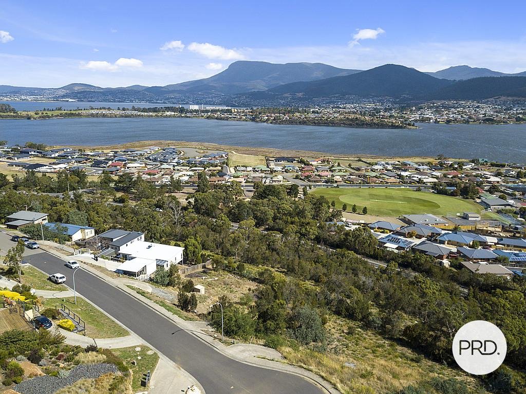 32 Grevillea Avenue OLD BEACH 6