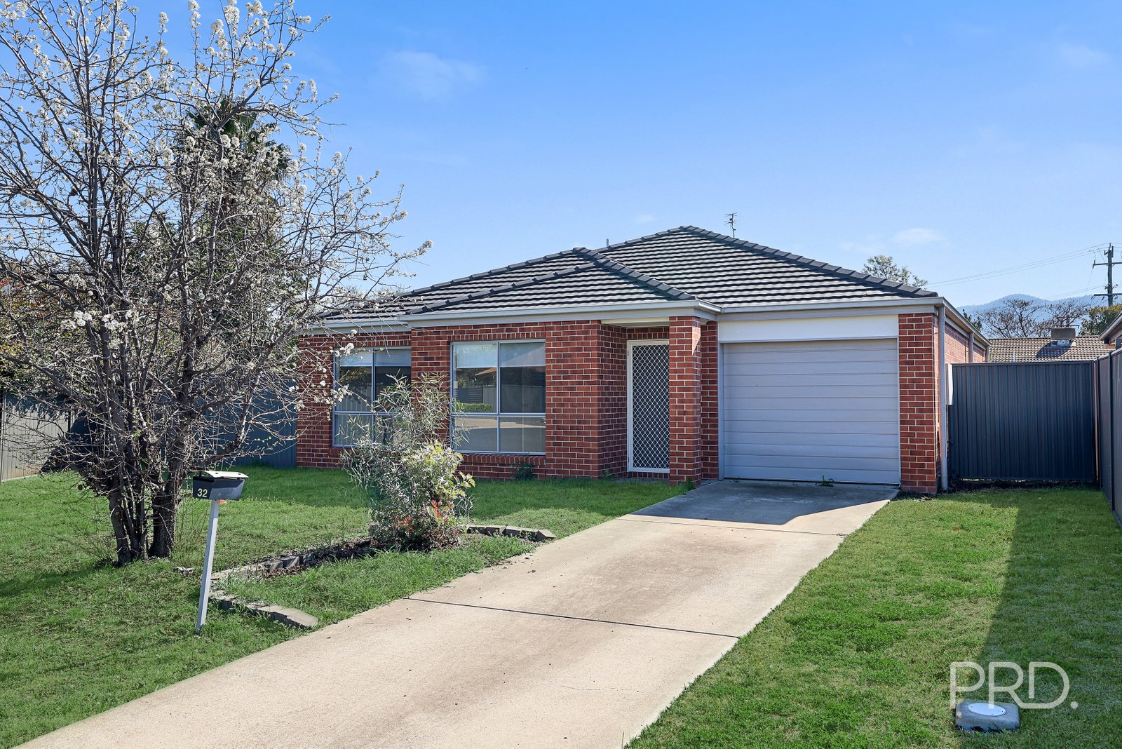 32 Gungurru Close CALALA 1