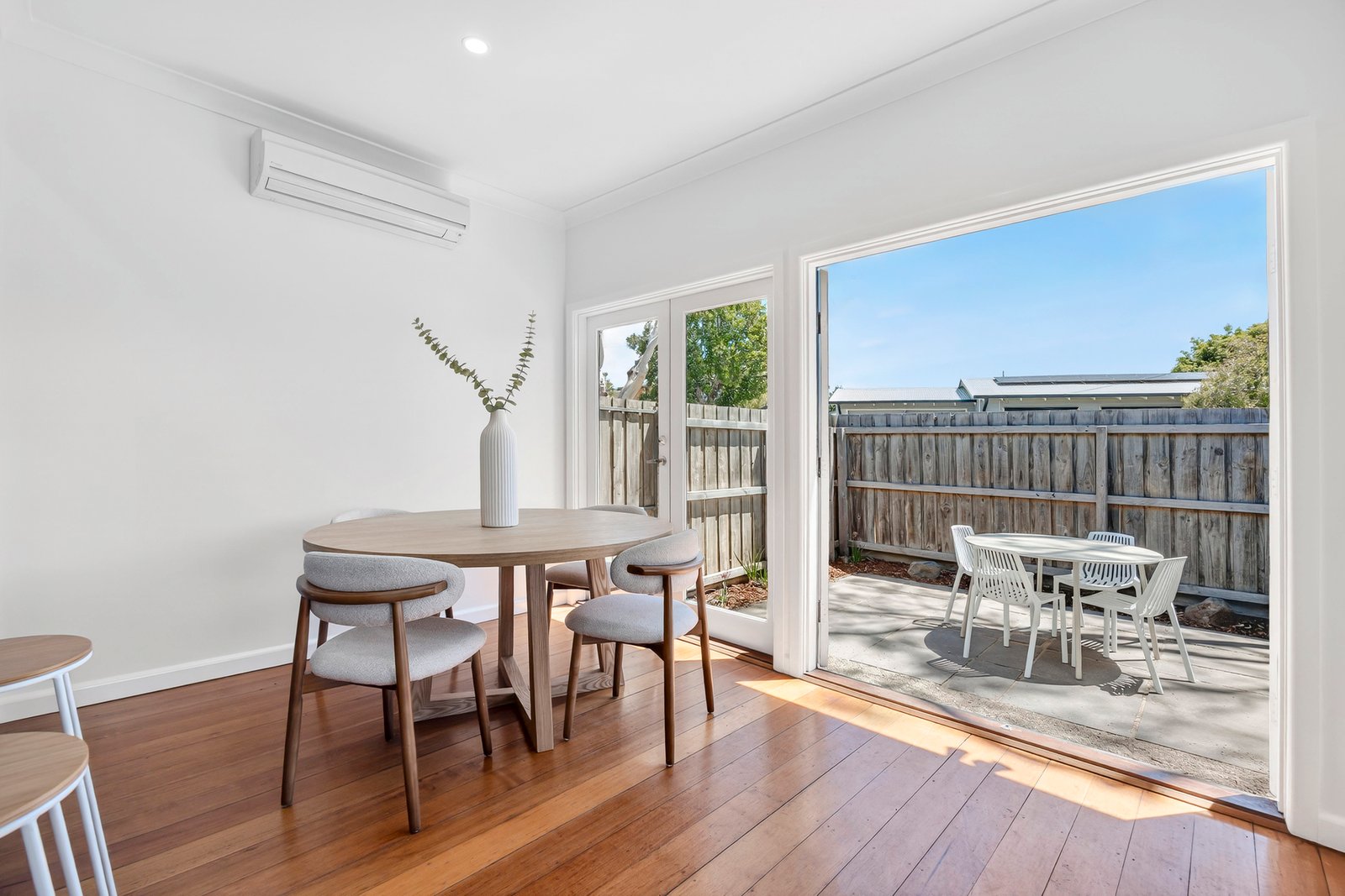 Gallery: 32 Hamlyn Avenue