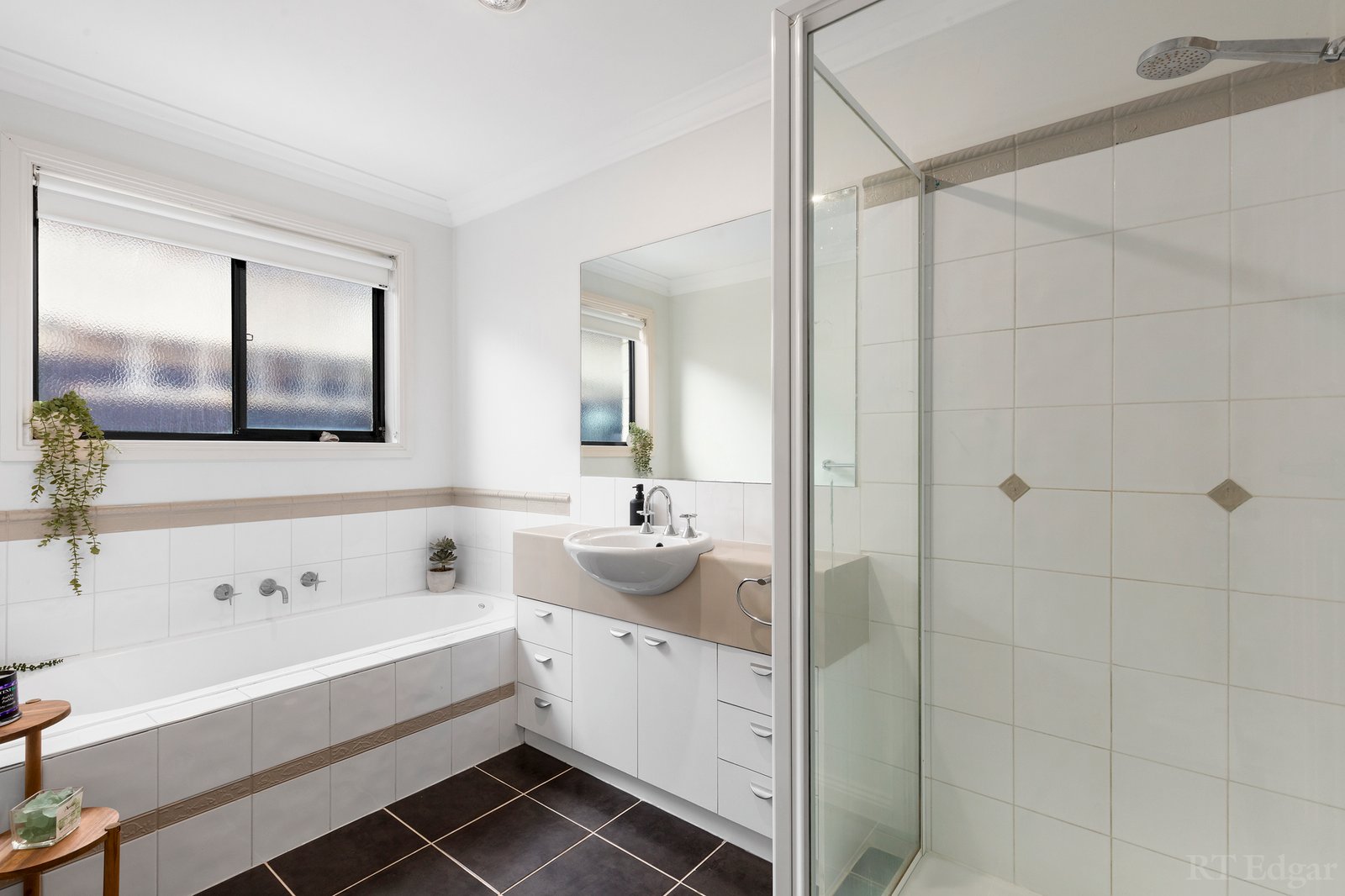 Real Estate and Property in 32 Hannan Crescent, Leopold, VIC