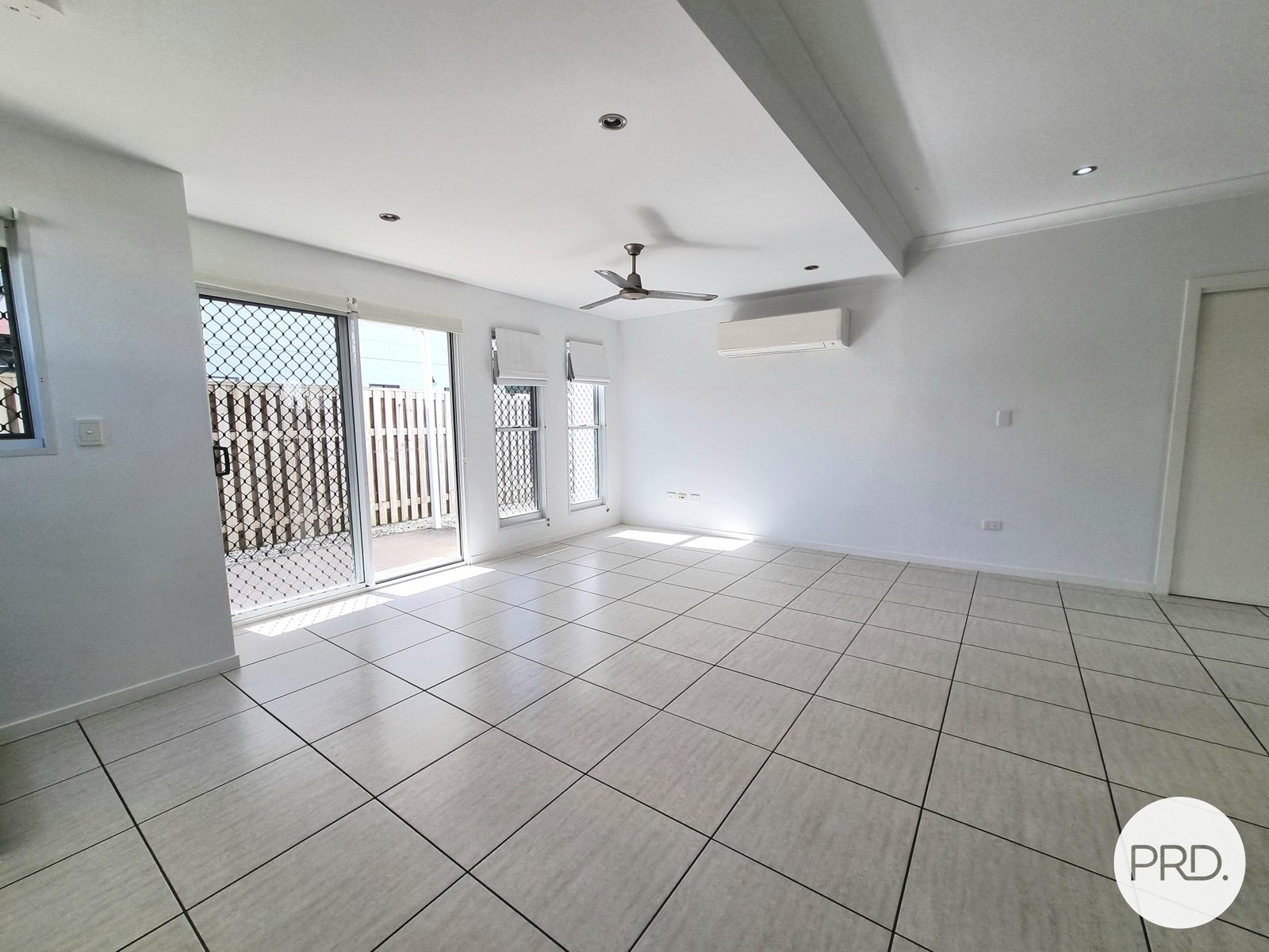 3/2 HARMONY Drive CLINTON 11