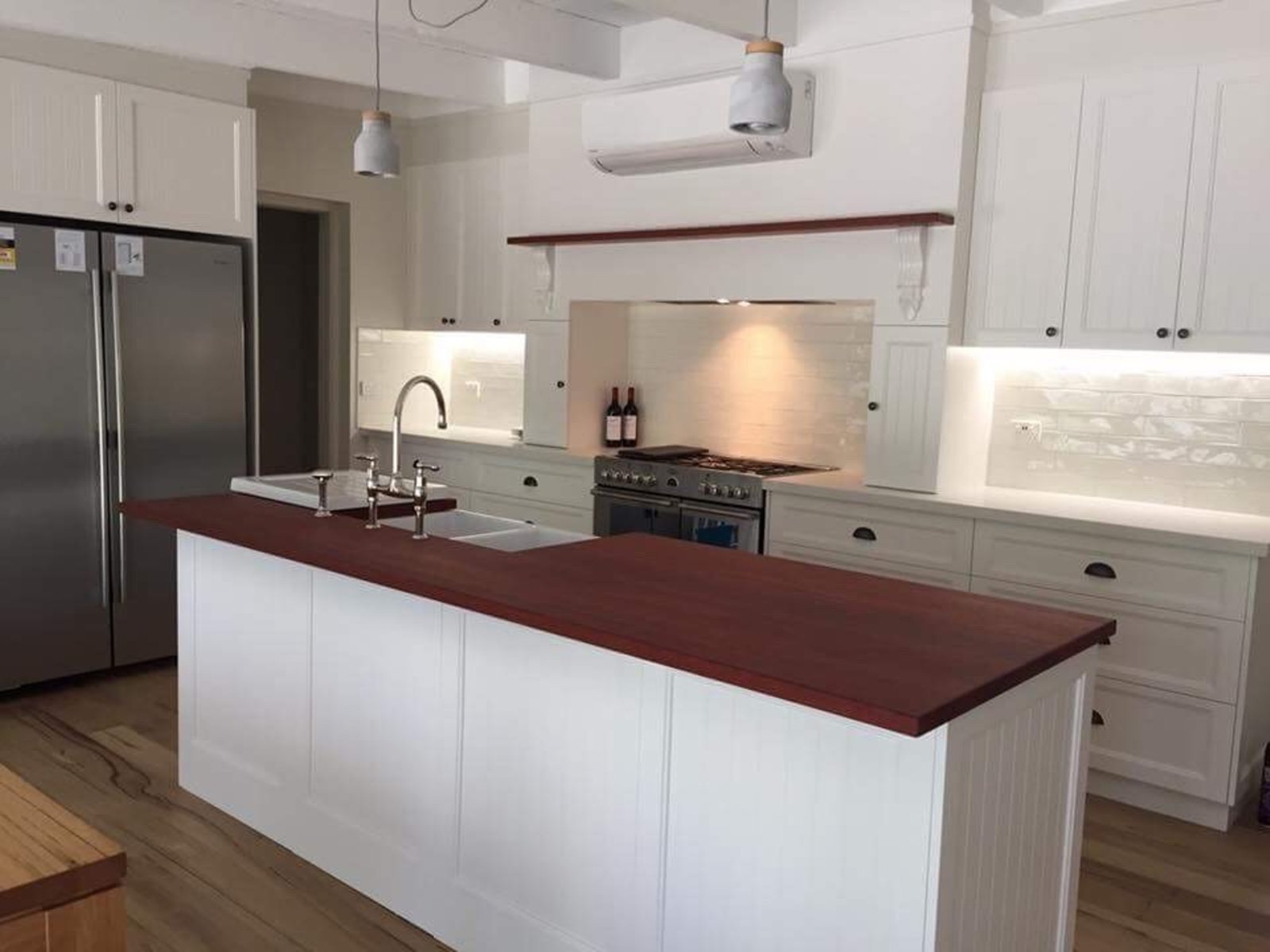 Real Estate and Property in 32 Harpers Road South, Woodend, VIC