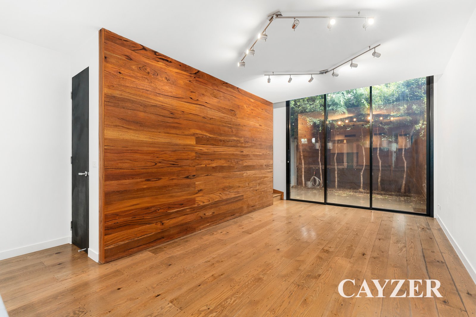 Gallery: 32 Herbert Place