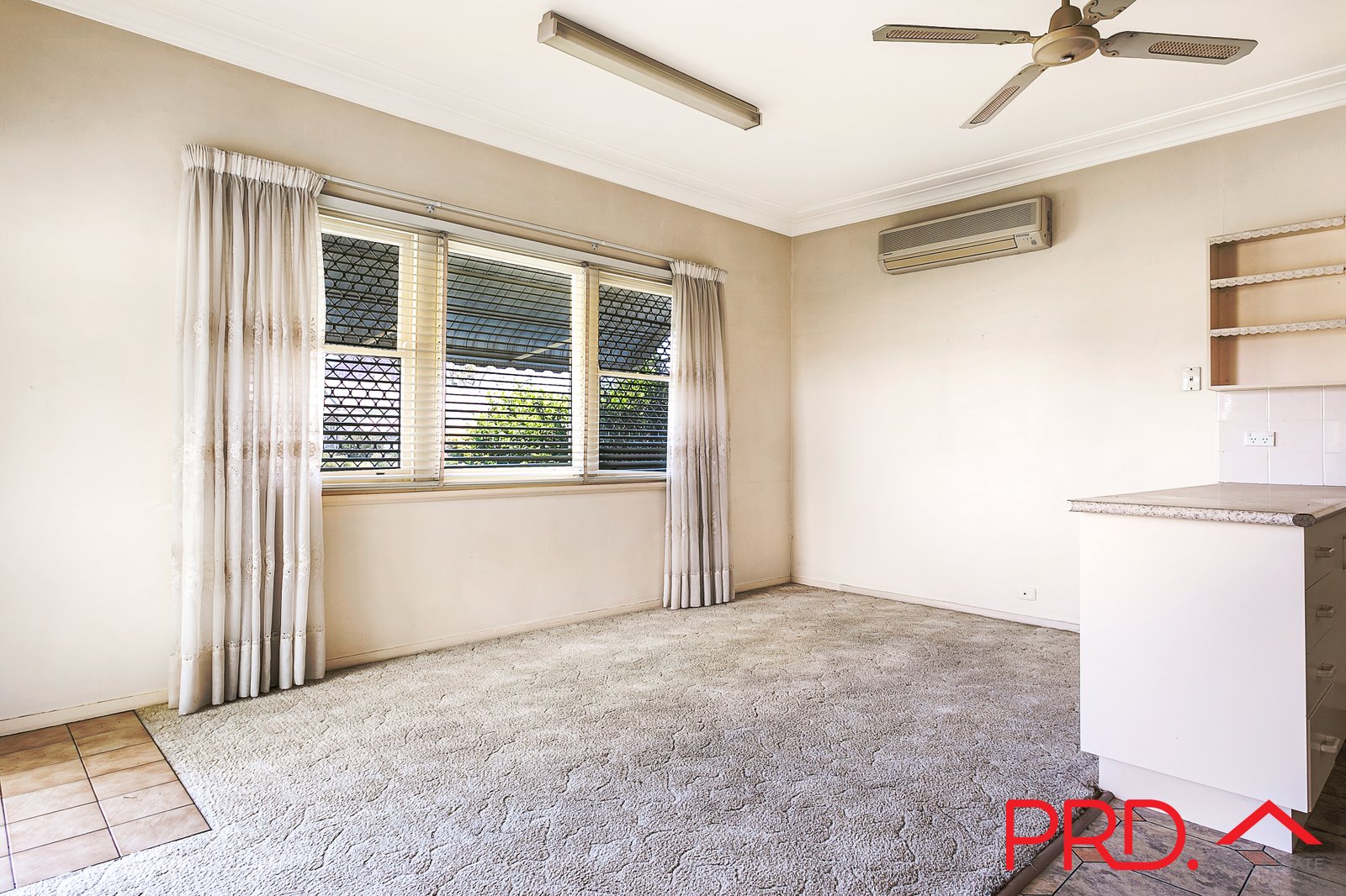 32 Hillvue Road TAMWORTH 5