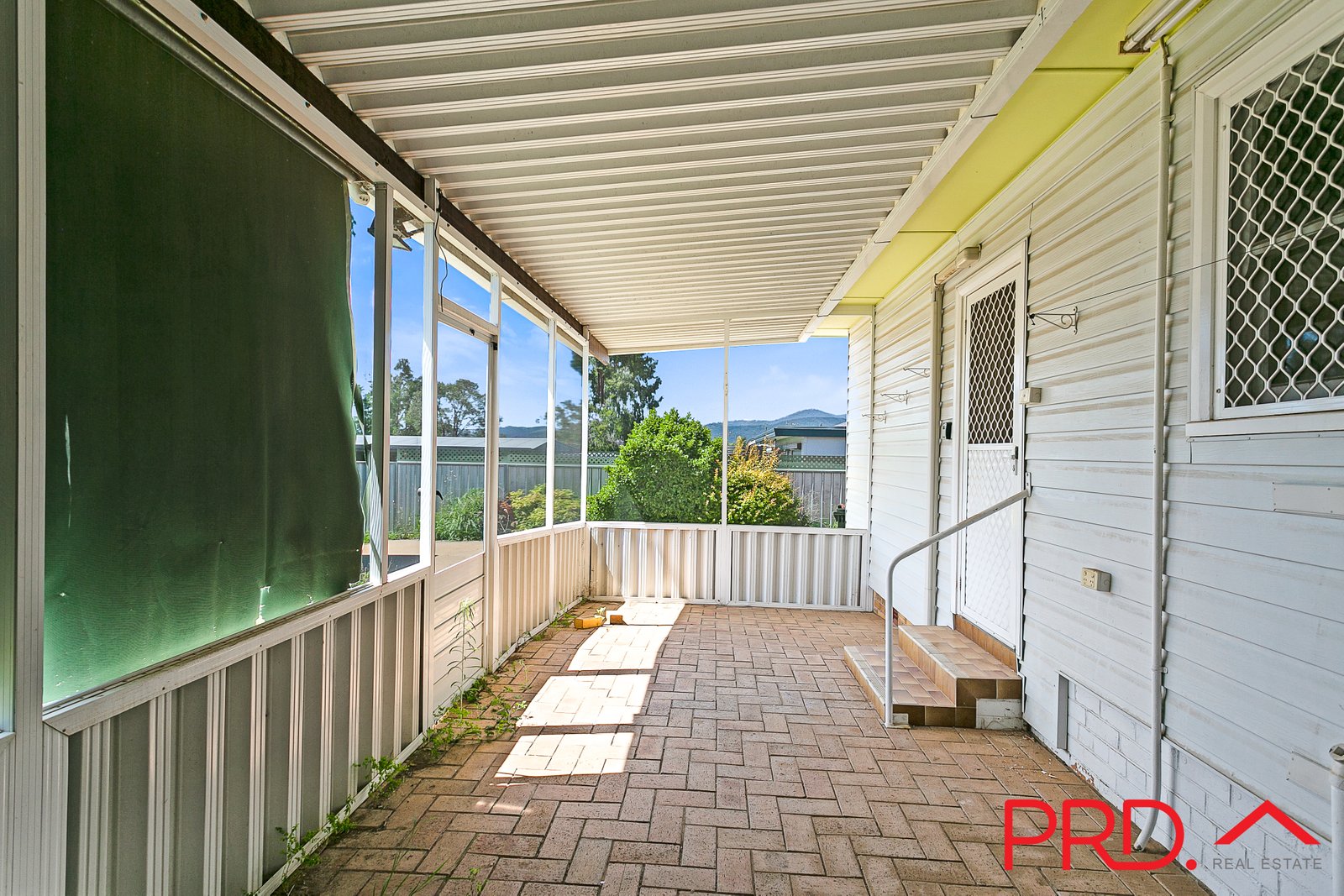 32 Hillvue Road TAMWORTH 13