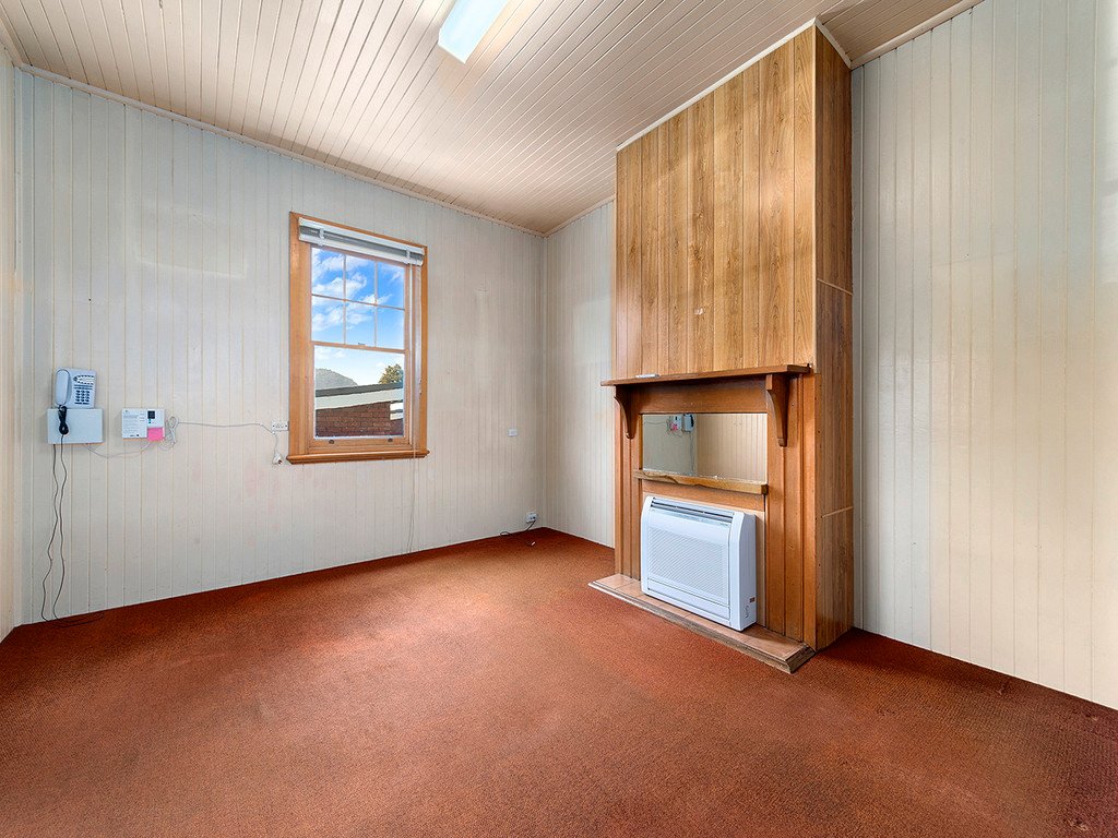 32 Hilton Road CLAREMONT 7