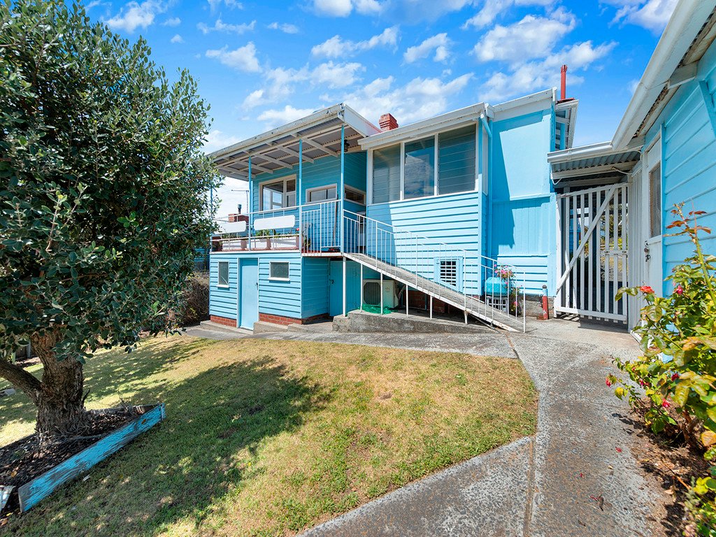 32 Hilton Road CLAREMONT 17