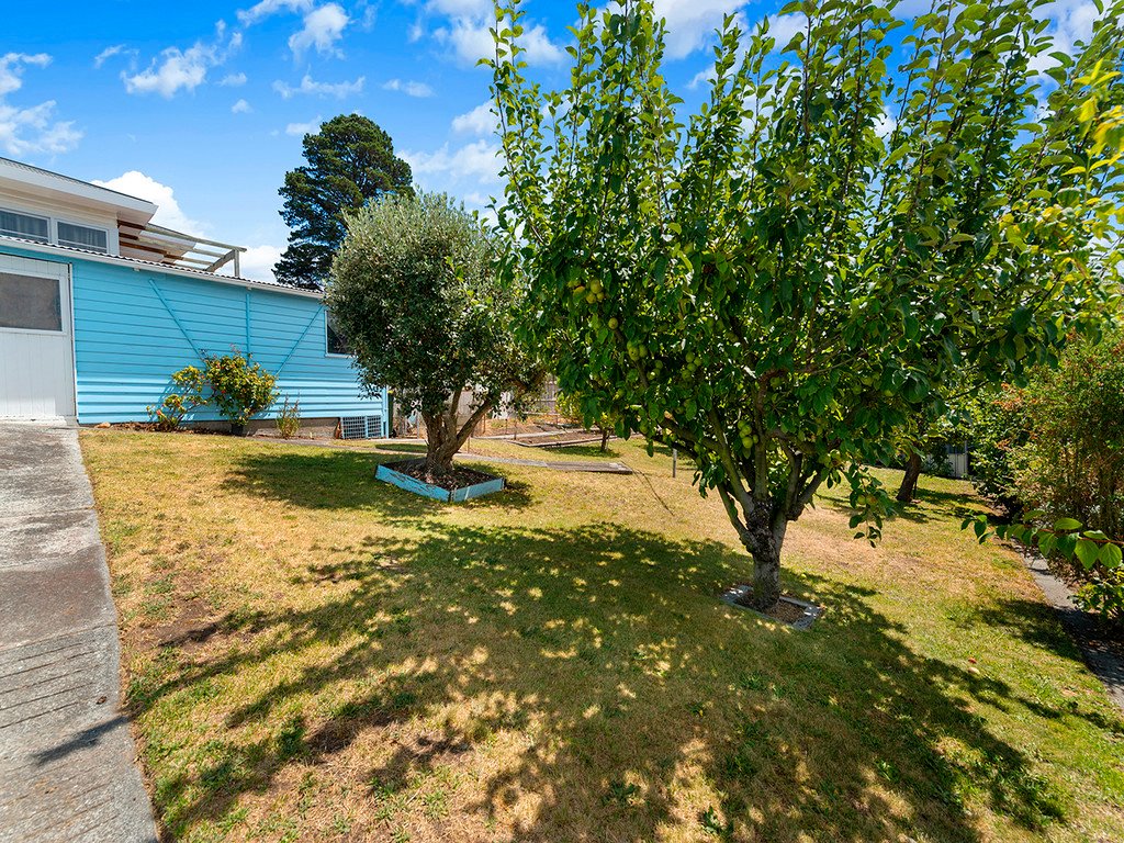 32 Hilton Road CLAREMONT 20