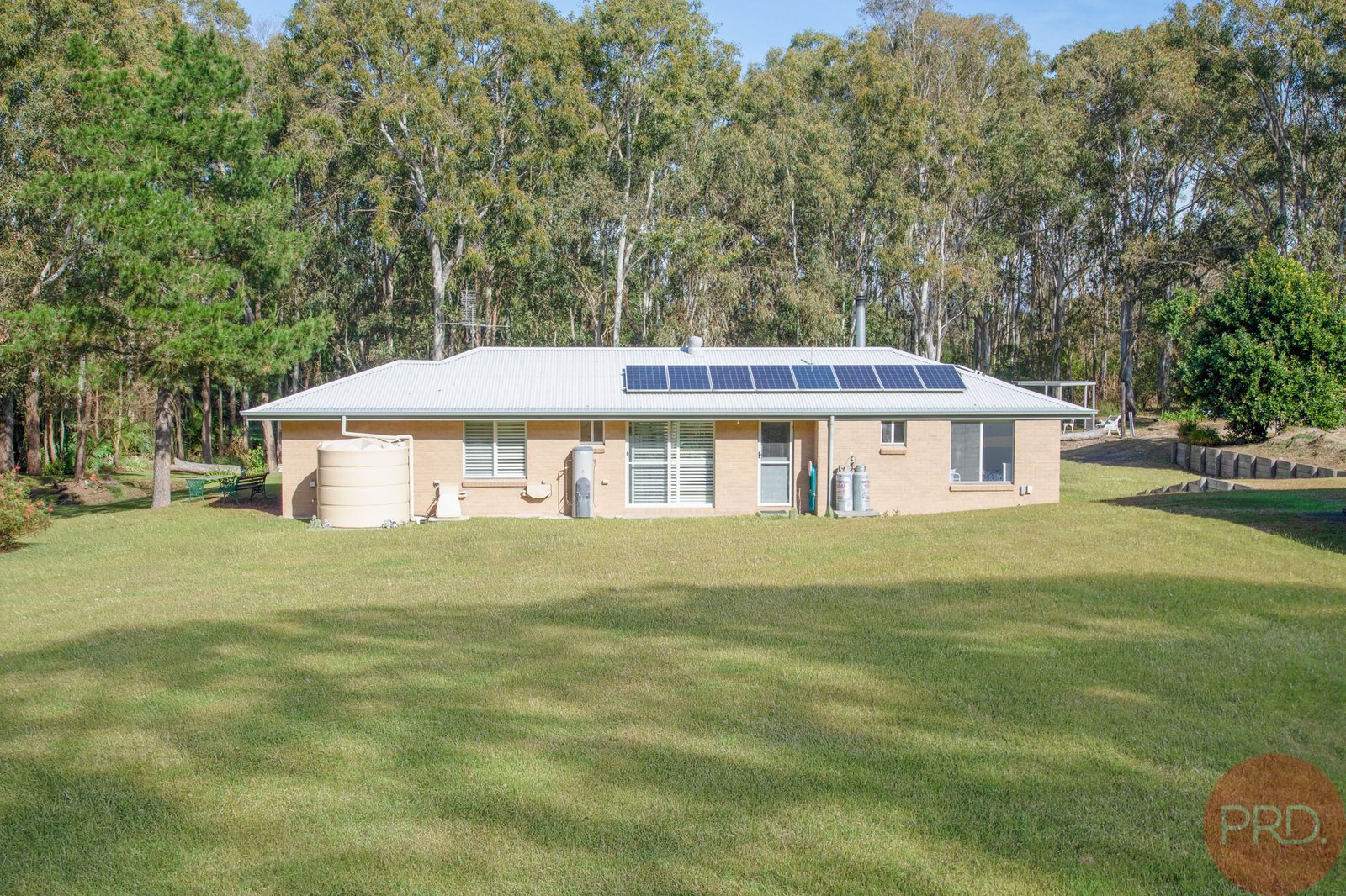 32 Hollingshed Street GRETA 8