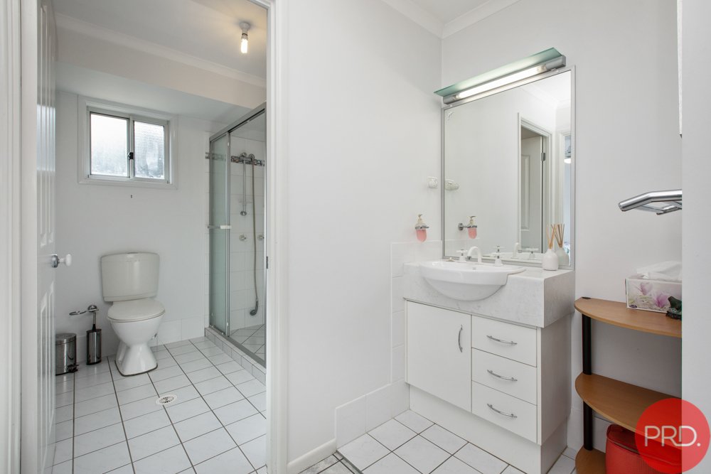 32 Hollingshed Street GRETA 27