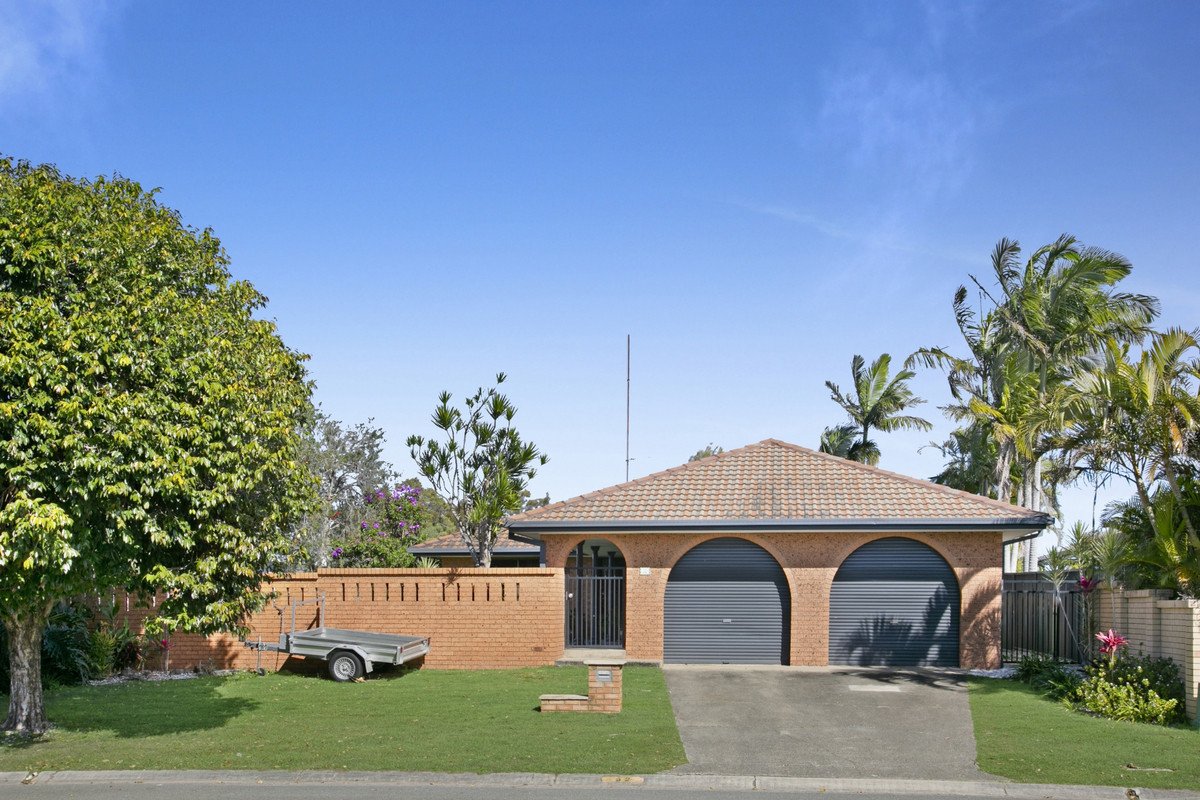 32 Honeyeater Drive Burleigh Waters 3