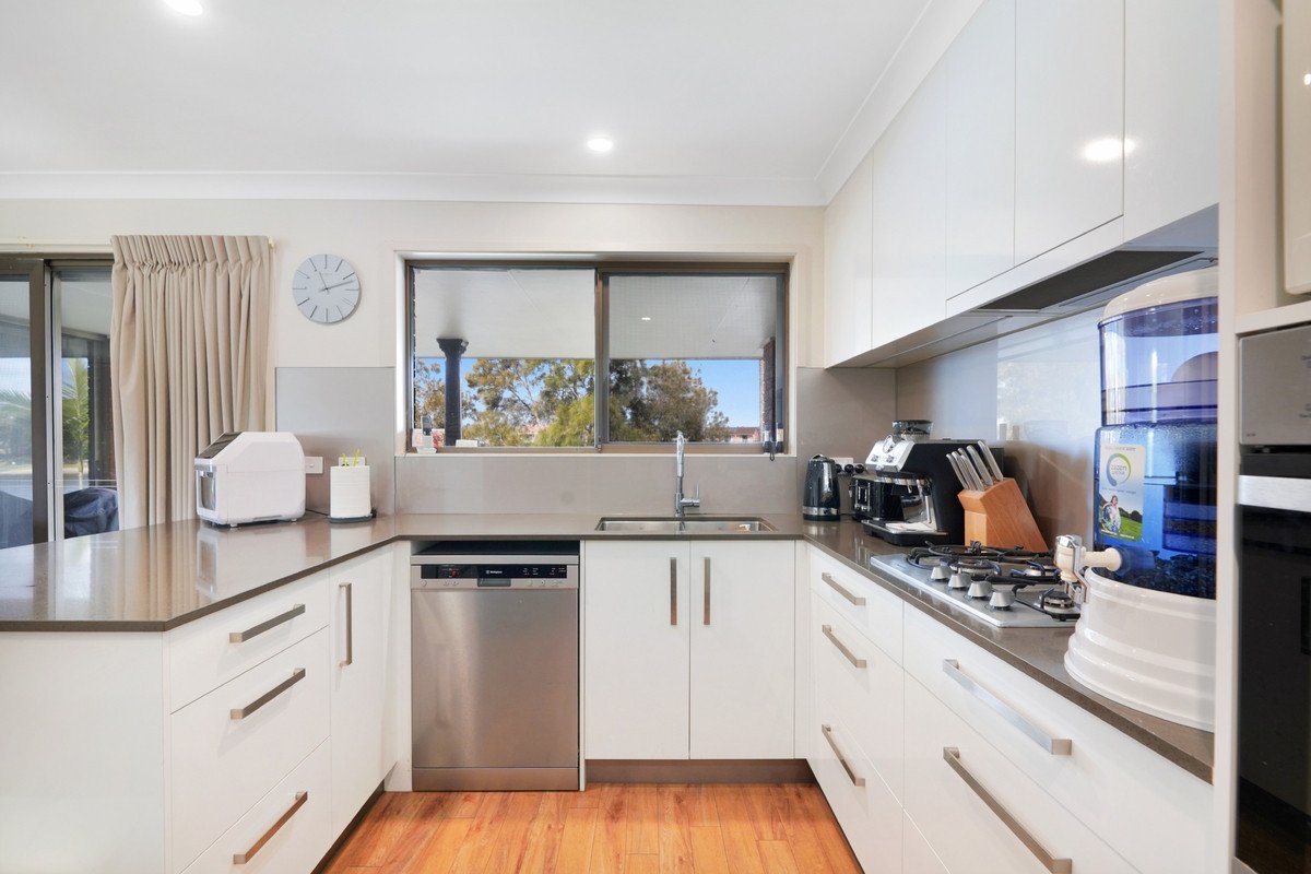 32 Honeyeater Drive Burleigh Waters 7