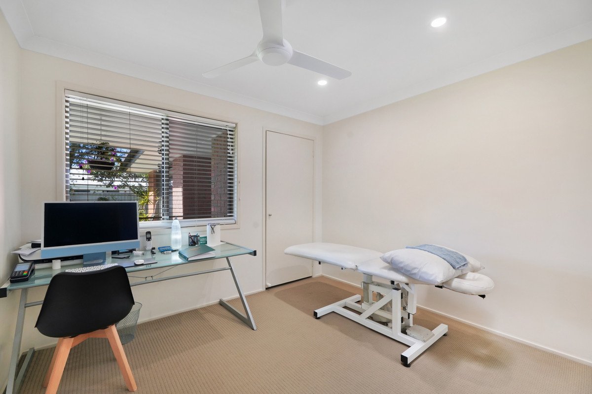 32 Honeyeater Drive Burleigh Waters 14