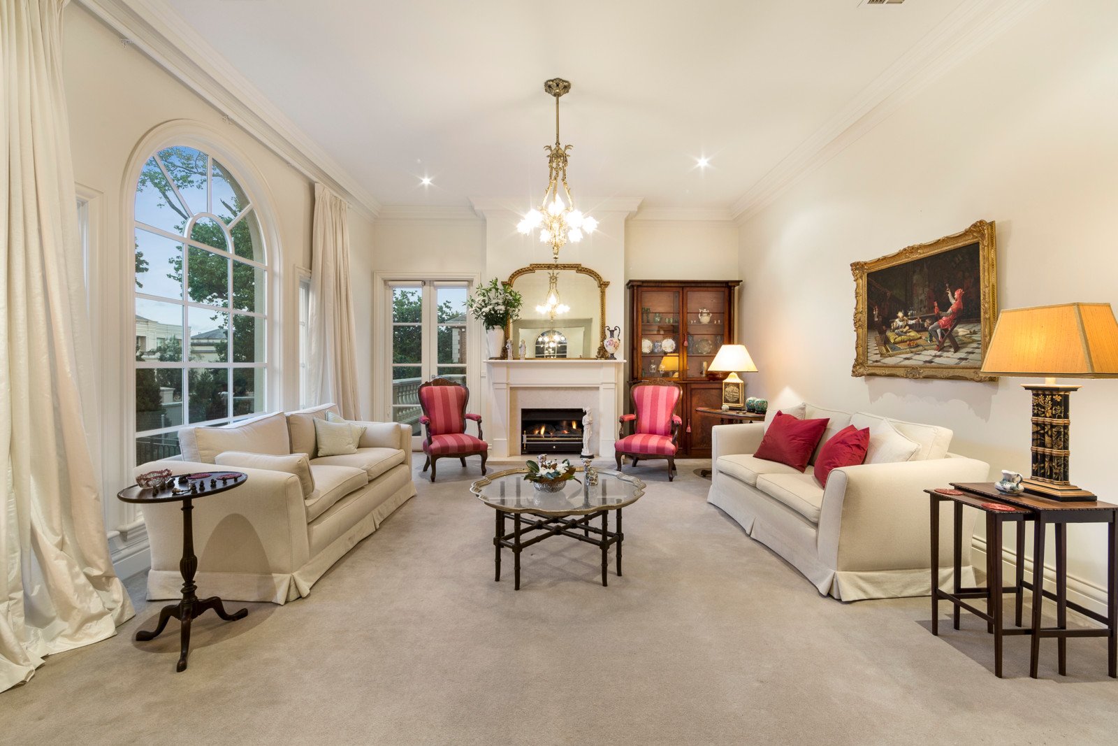 Real Estate and Property in 32 Hopetoun Road, Toorak, VIC