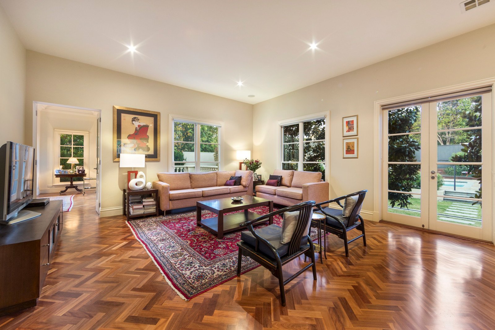 Real Estate and Property in 32 Hopetoun Road, Toorak, VIC