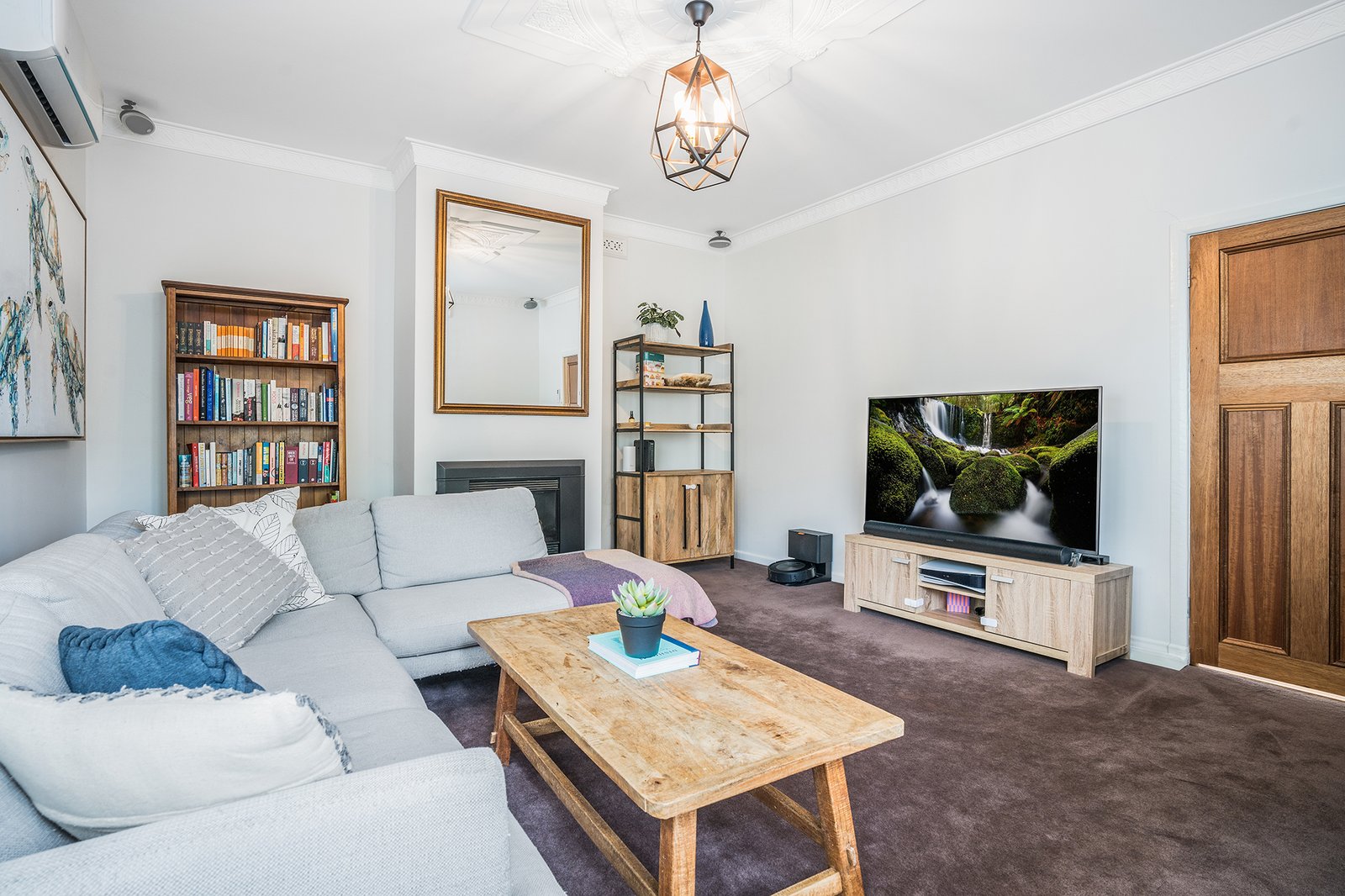 Gallery: 32 Humble Street