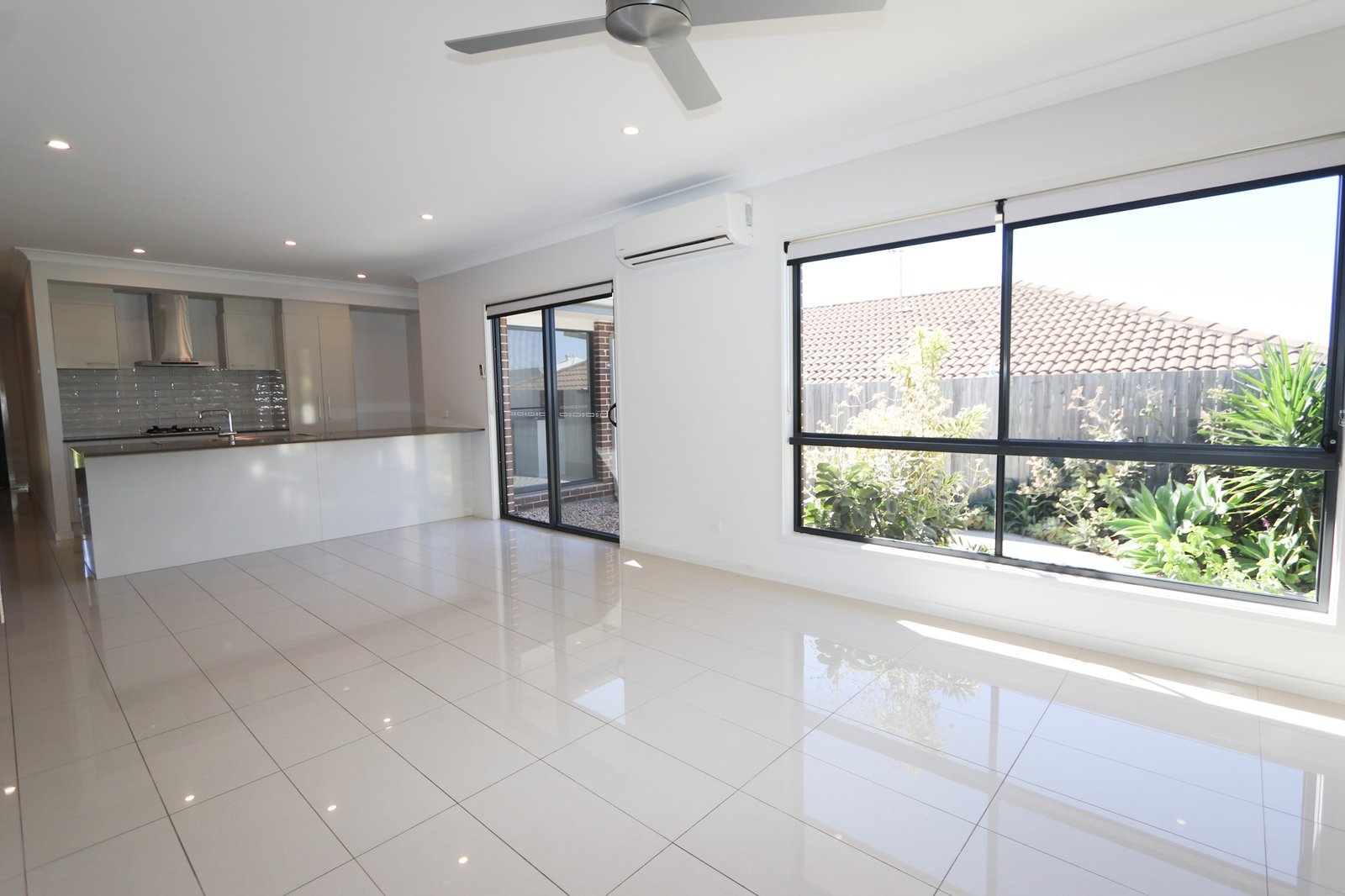 32 Hunter Street ORMEAU HILLS 3