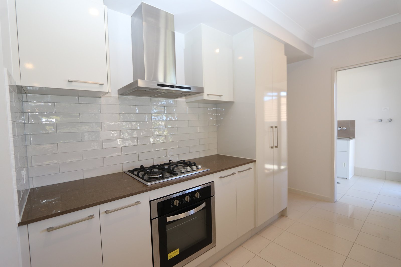 32 Hunter Street ORMEAU HILLS 9