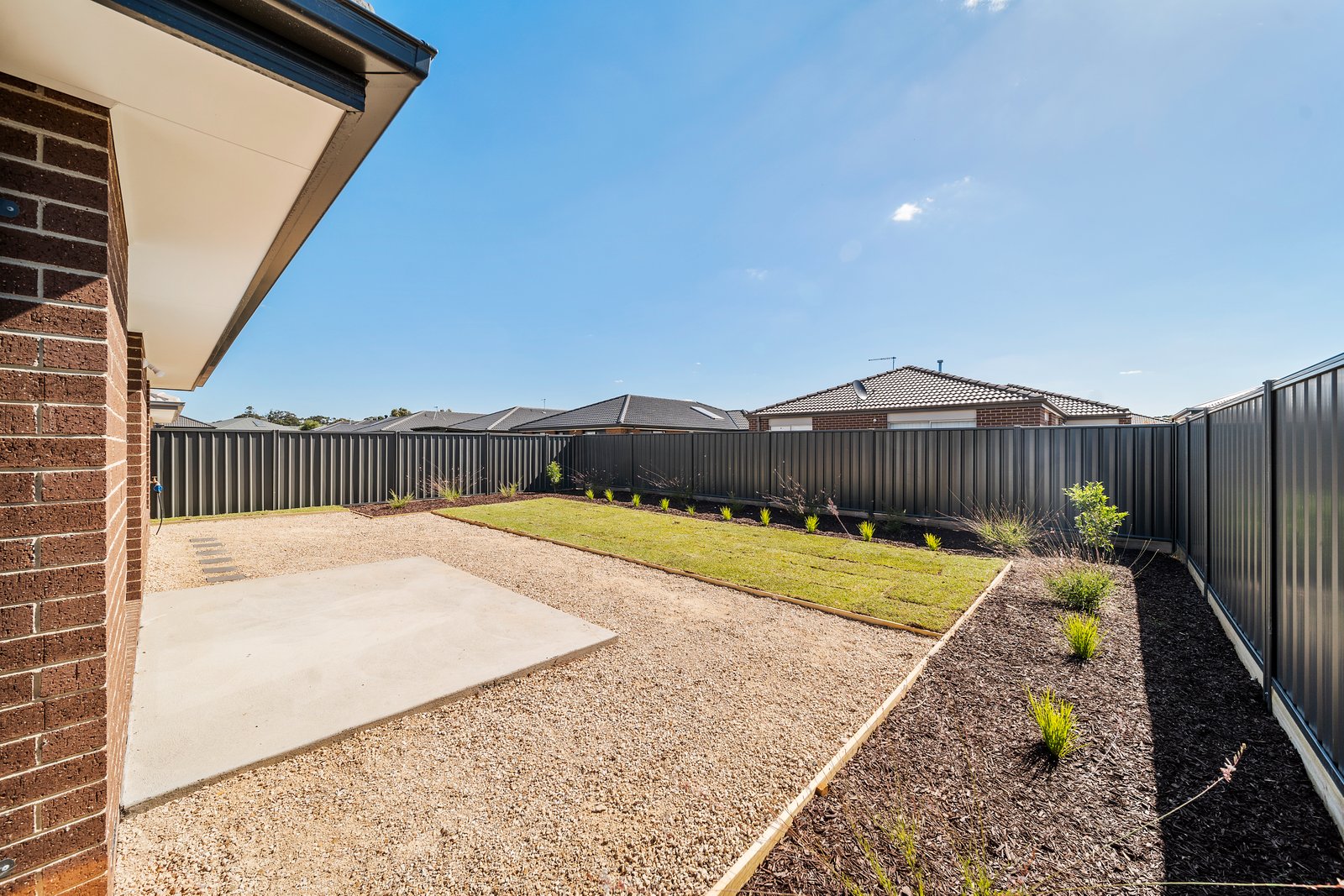 32 Hyatt Road HUNTLY 12