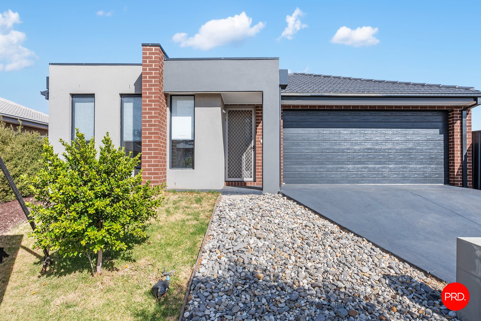 32 Hyatt Road HUNTLY 1