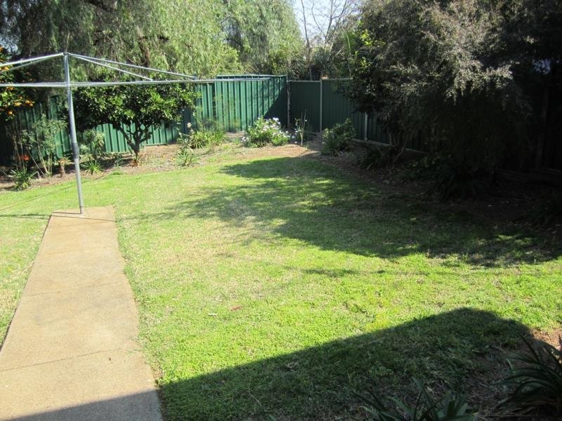 32 Hyman Street TAMWORTH 6