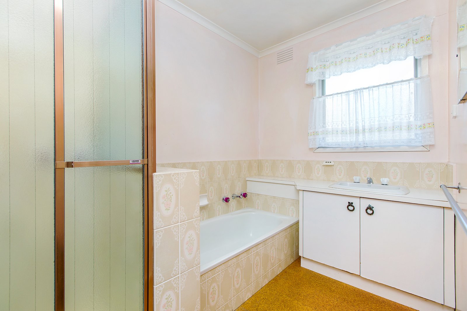 Gallery: 32 Ivy Street