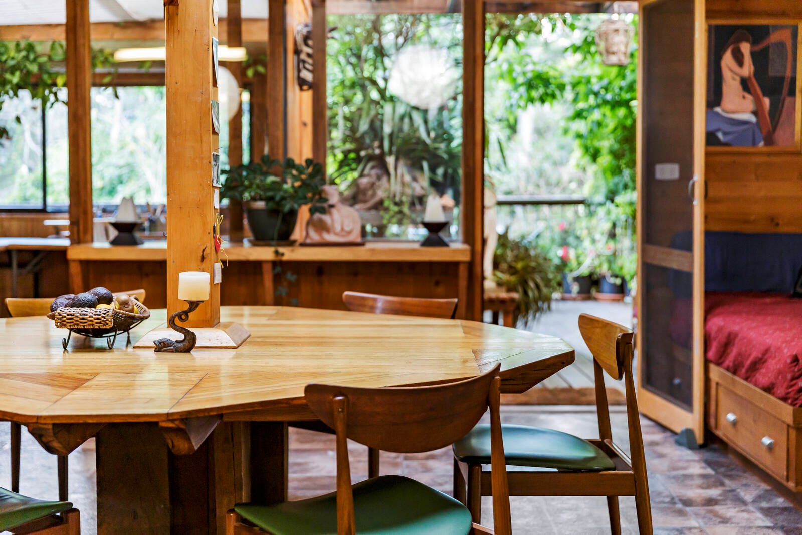 Real Estate and Property in 32 Jackson Avenue, Mont Albert North, VIC