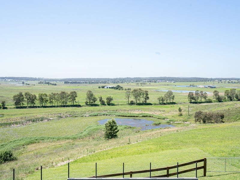 32 James Leslie Drive GILLIESTON HEIGHTS 2