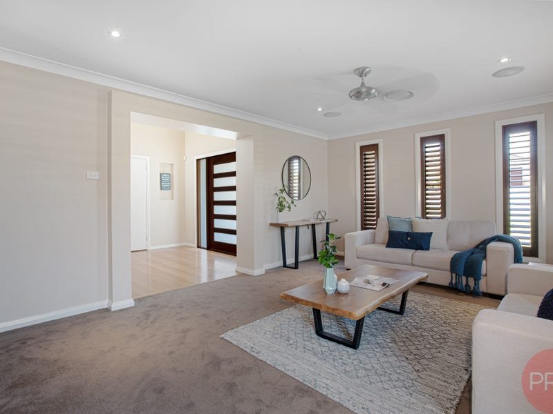 32 James Leslie Drive GILLIESTON HEIGHTS 14